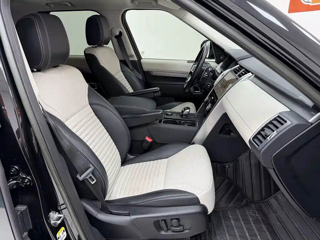 Land Rover Discovery 2021 360PS R-Dynamic S