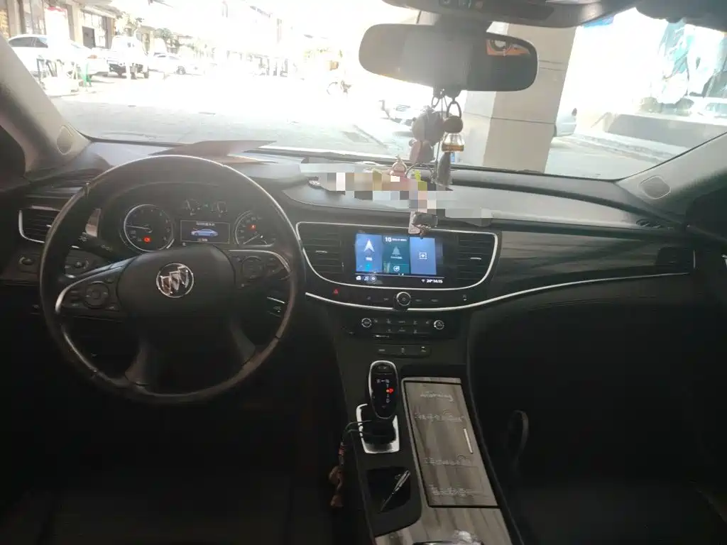 Buick LaCrosse — миниатюра 5