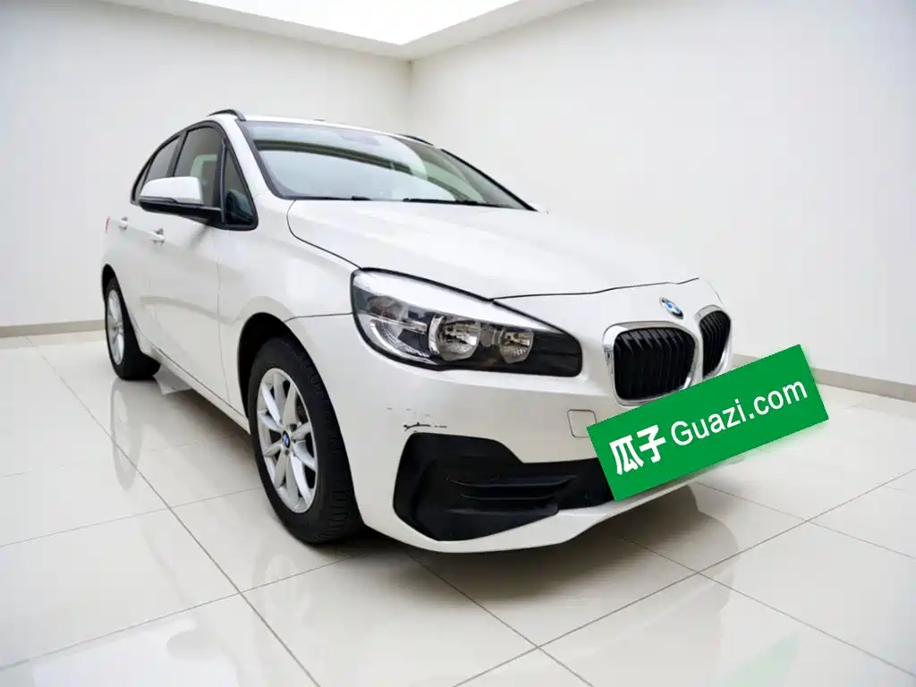 BMW 2 Series Active Tourer — миниатюра 24