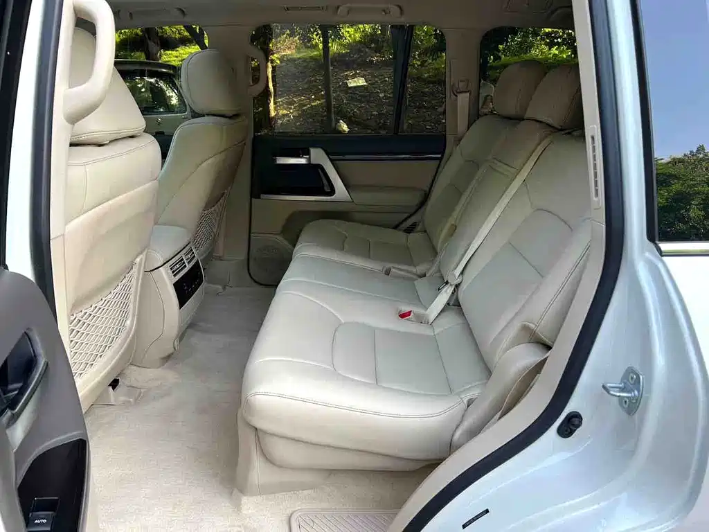 Toyota Land Cruiser 2019 5.7L VX-R