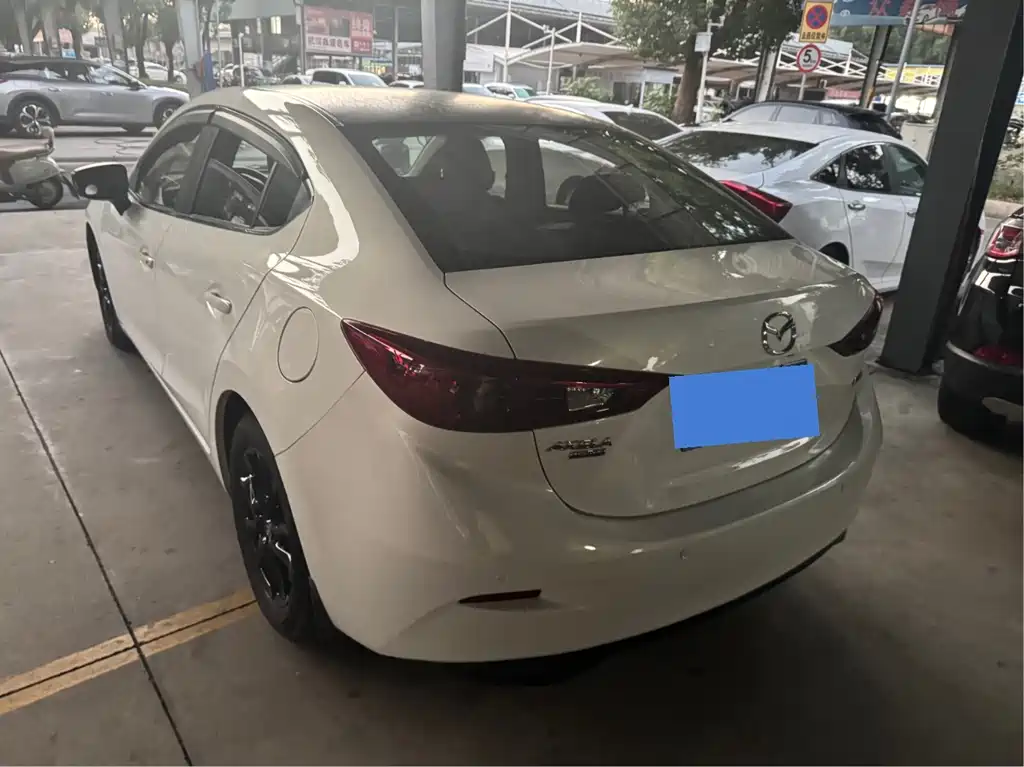 Mazda 3 Axela — миниатюра 12