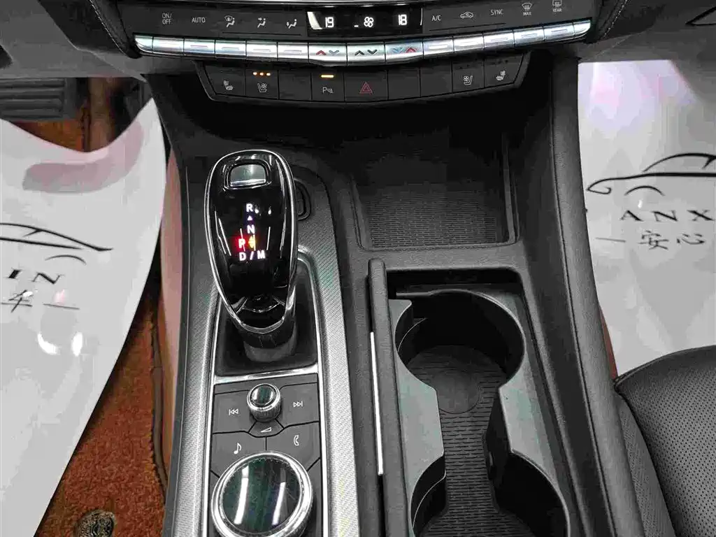 Cadillac CT5 — миниатюра 10