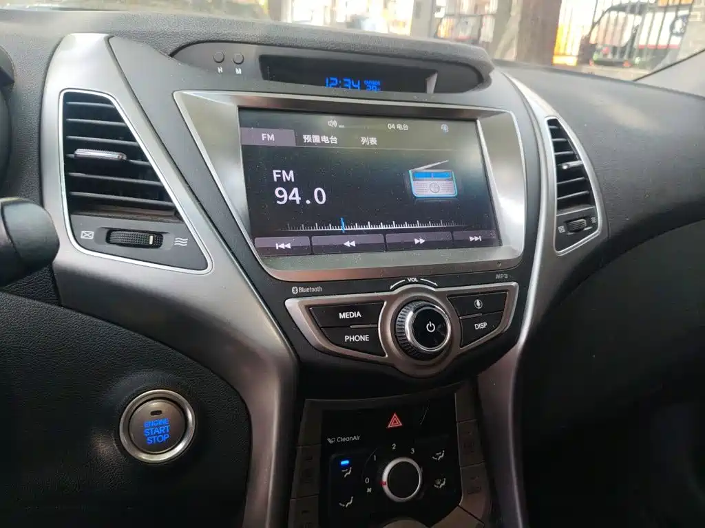 Hyundai Elantra Langdong — миниатюра 9