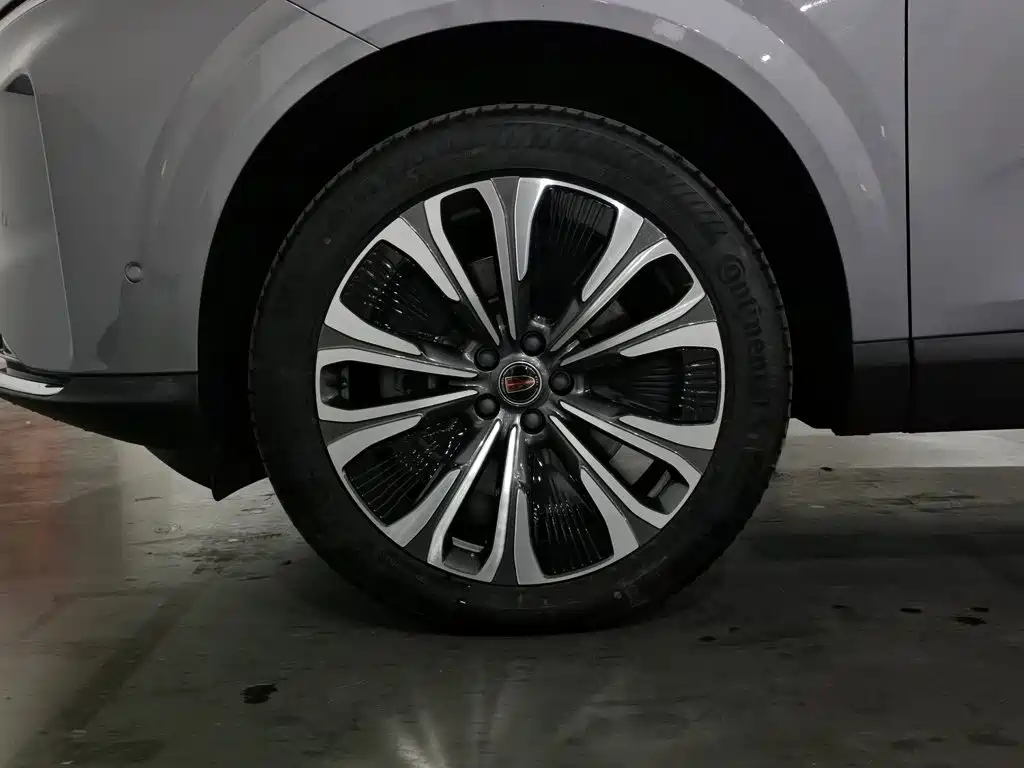 Hongqi Hongqi HS6 PHEV — миниатюра 17