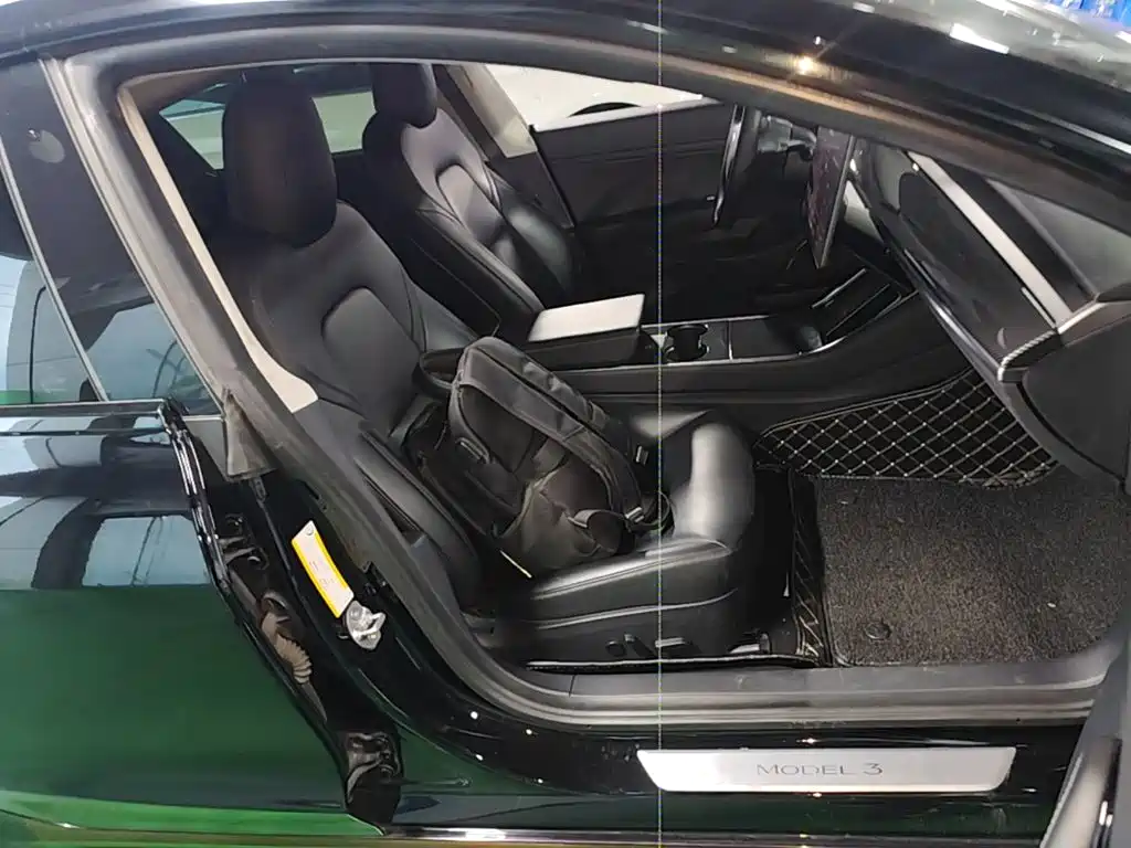 Tesla Model 3 — миниатюра 25