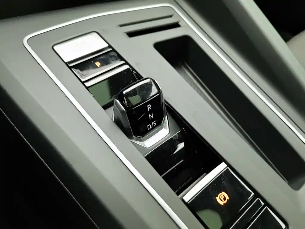 Volkswagen Golf — миниатюра 13