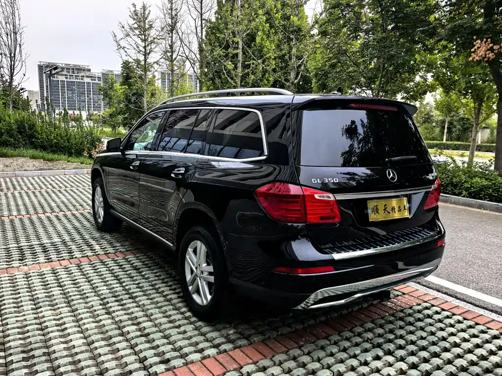 Mercedes-Benz GL-Class — миниатюра 7