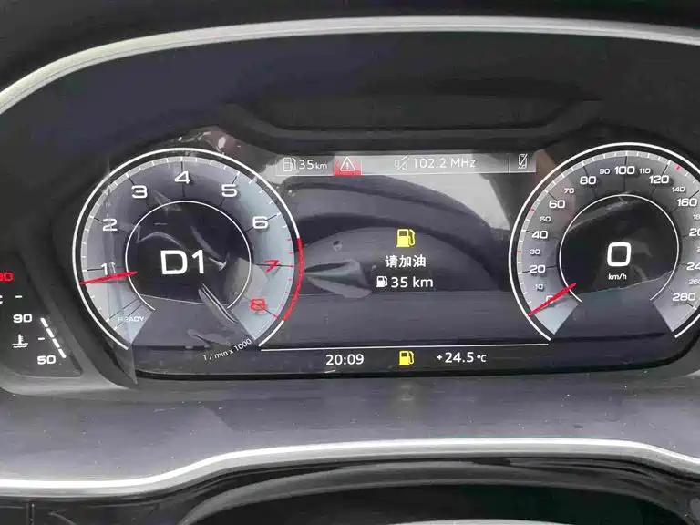 Audi Q3 — миниатюра 8