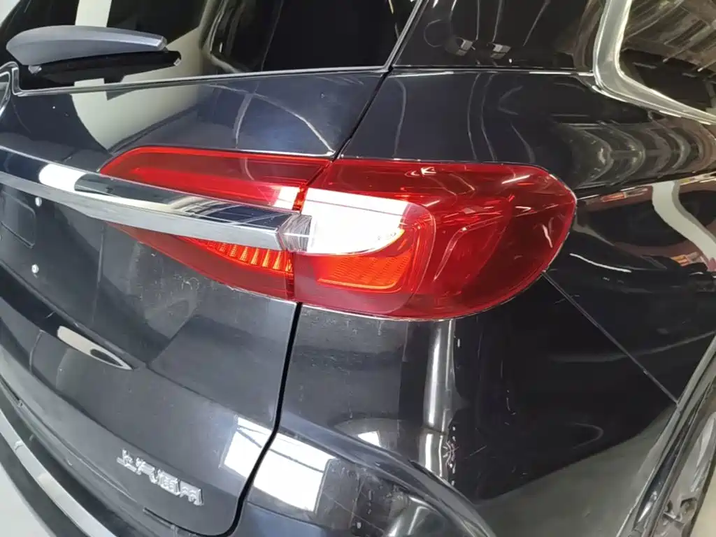 Buick Enclave — миниатюра 8