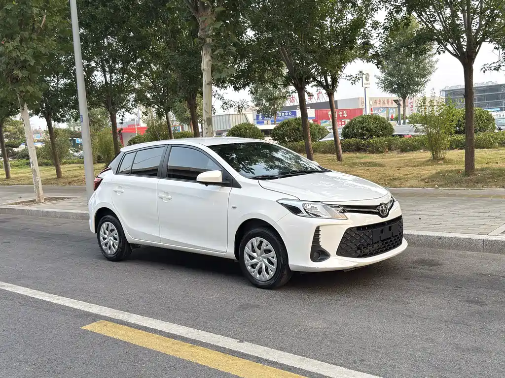 Toyota Vios FS — миниатюра 8