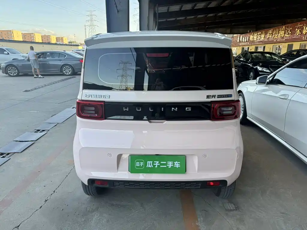 Wuling MINIEV — миниатюра 5