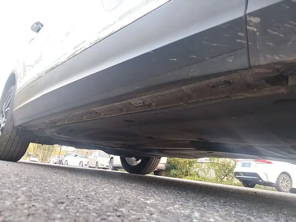 Volkswagen Tiguan L — миниатюра 21