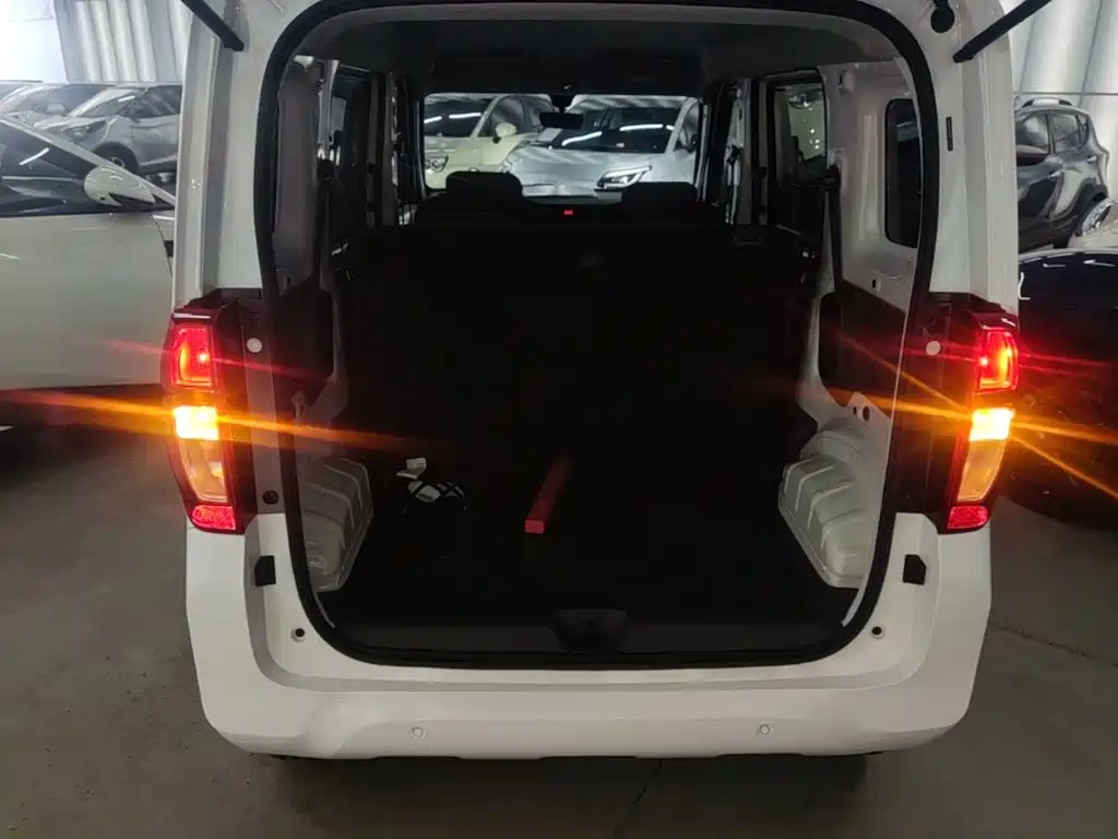 Wuling Zhiguang EV — миниатюра 19