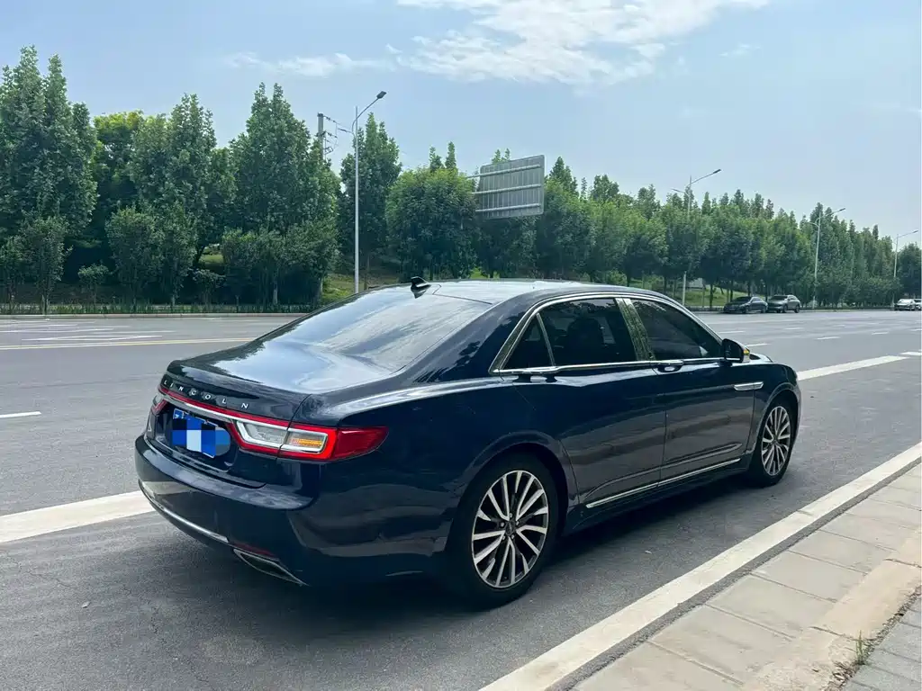 Lincoln Continental — миниатюра 9