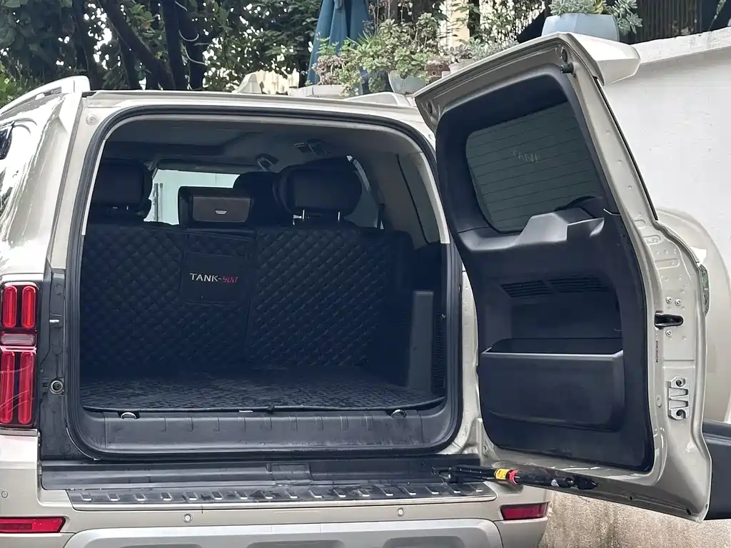 Tank 500 2022 3.0T Sport 5 мест