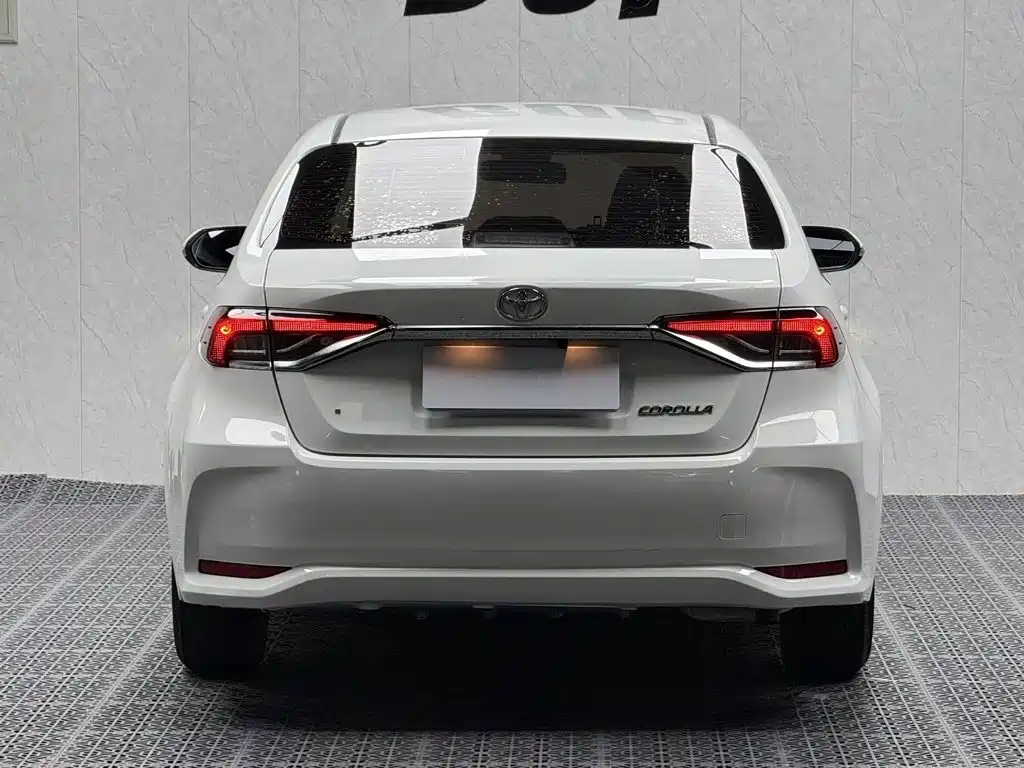 Toyota Corolla — миниатюра 11