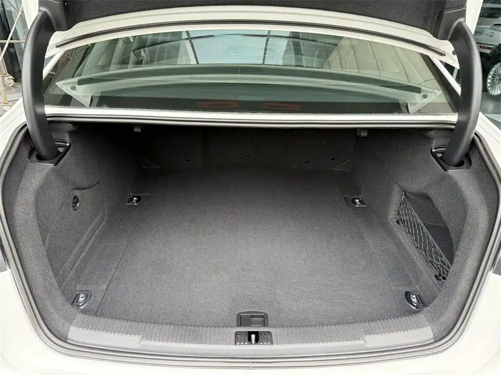 Audi A6L 2014 30 FSI
