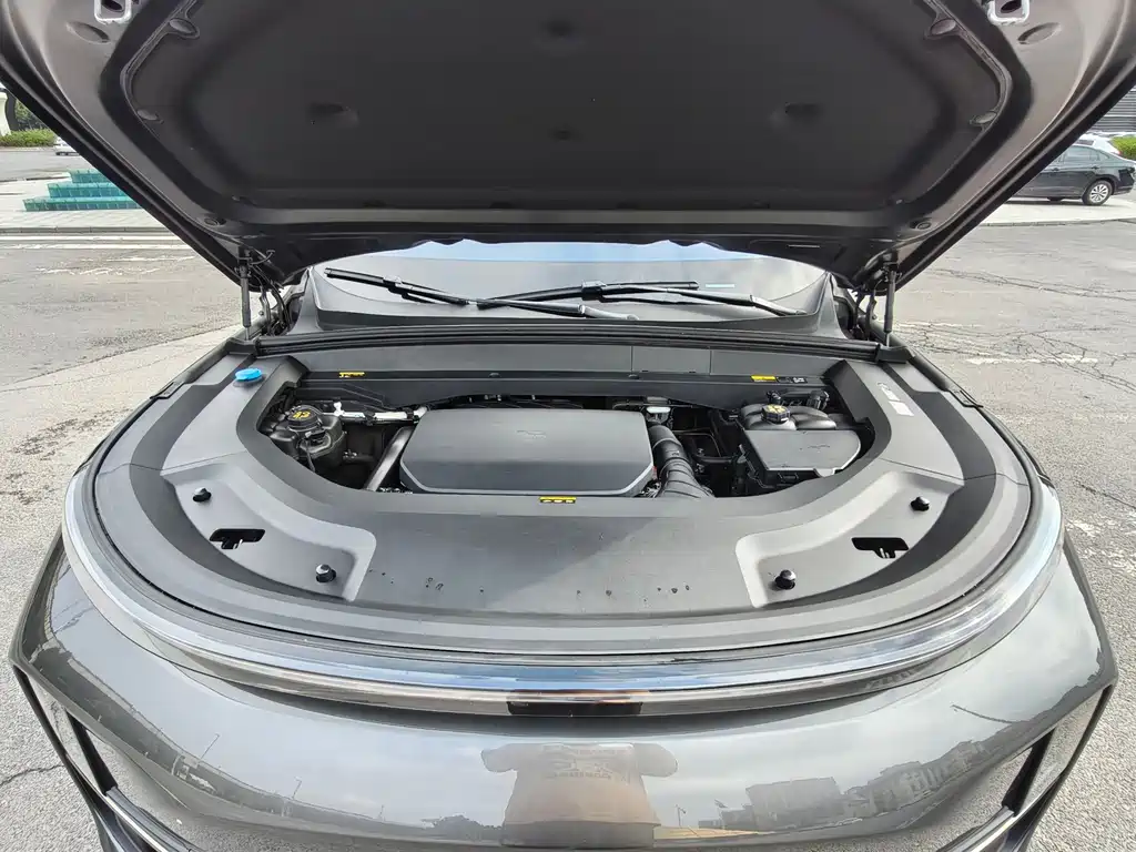 Li Auto Li L9 — миниатюра 9