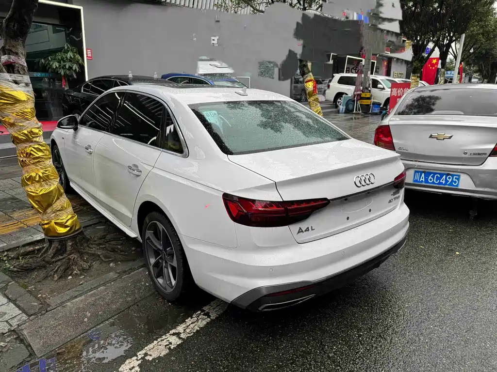Audi A4L — миниатюра 7