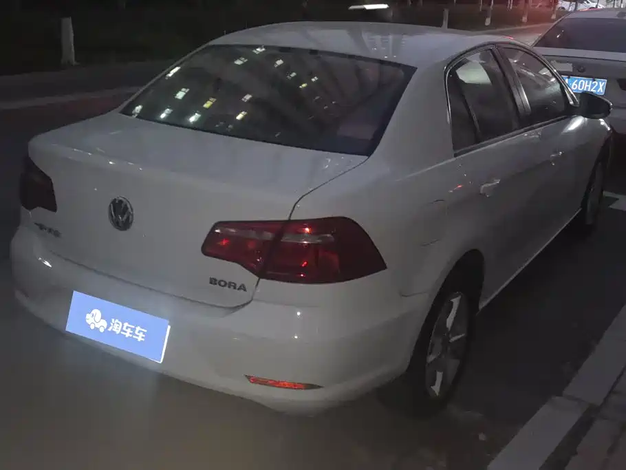 Volkswagen Bora — миниатюра 3