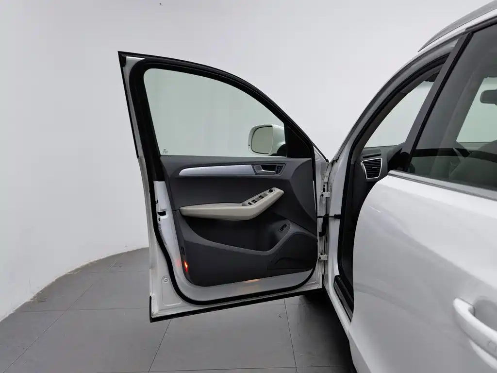 Audi Q5 — миниатюра 8