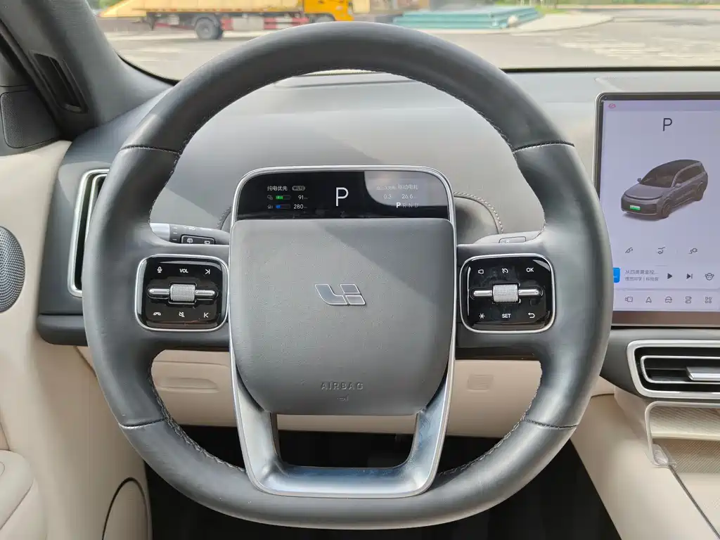Li Auto Li L9 — миниатюра 17