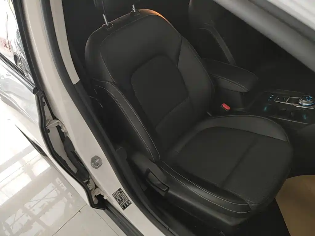 Ford Focus — миниатюра 20