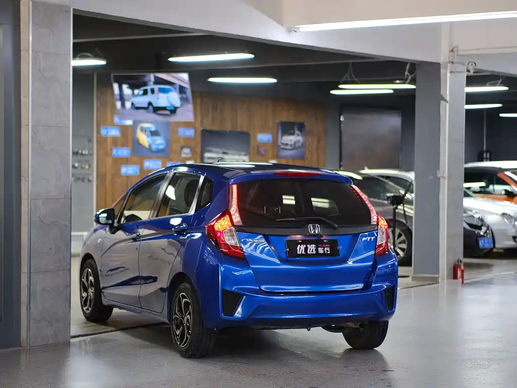 Honda Fit — миниатюра 14