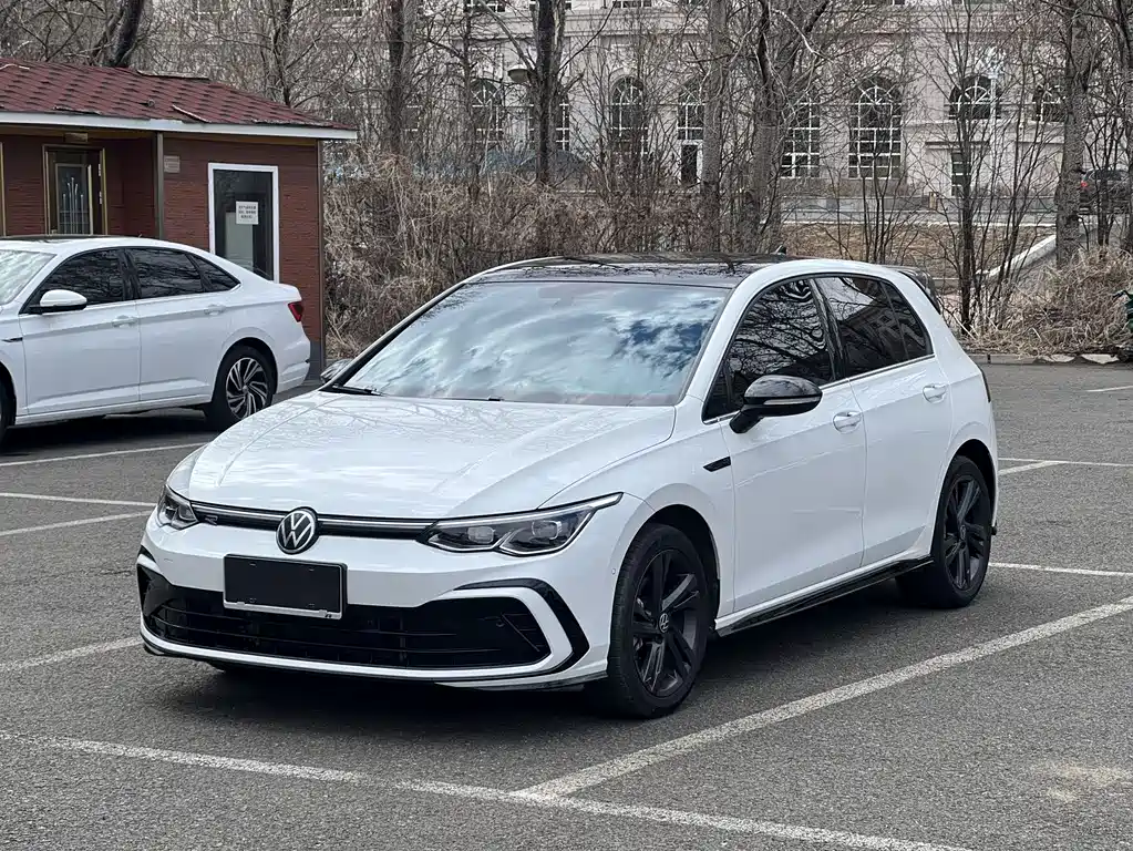 Volkswagen Golf 2023