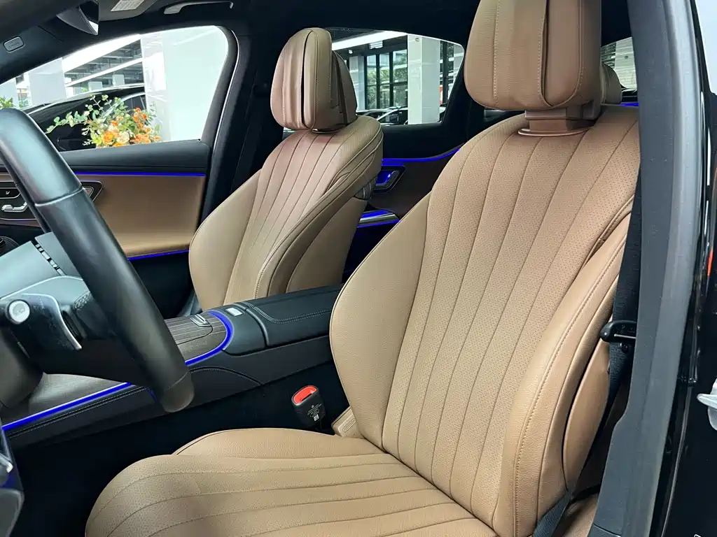 Mercedes-Benz E-Class — миниатюра 9
