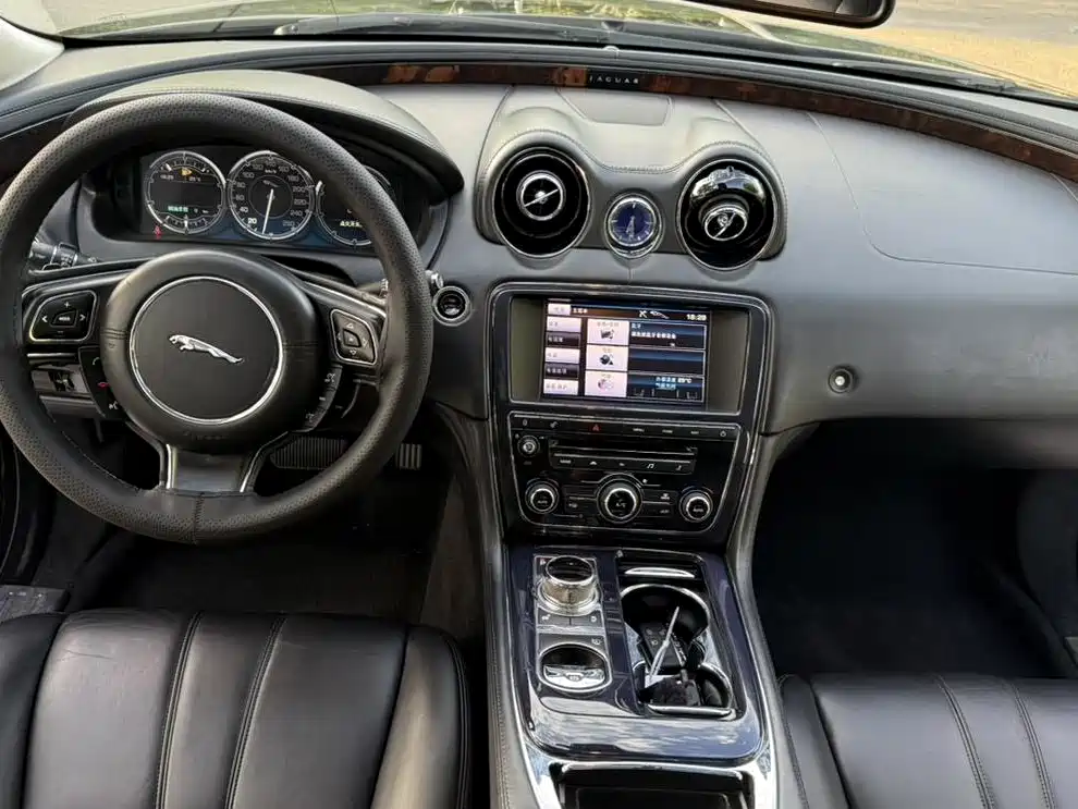 Jaguar XJ 2012 XJL 3.0