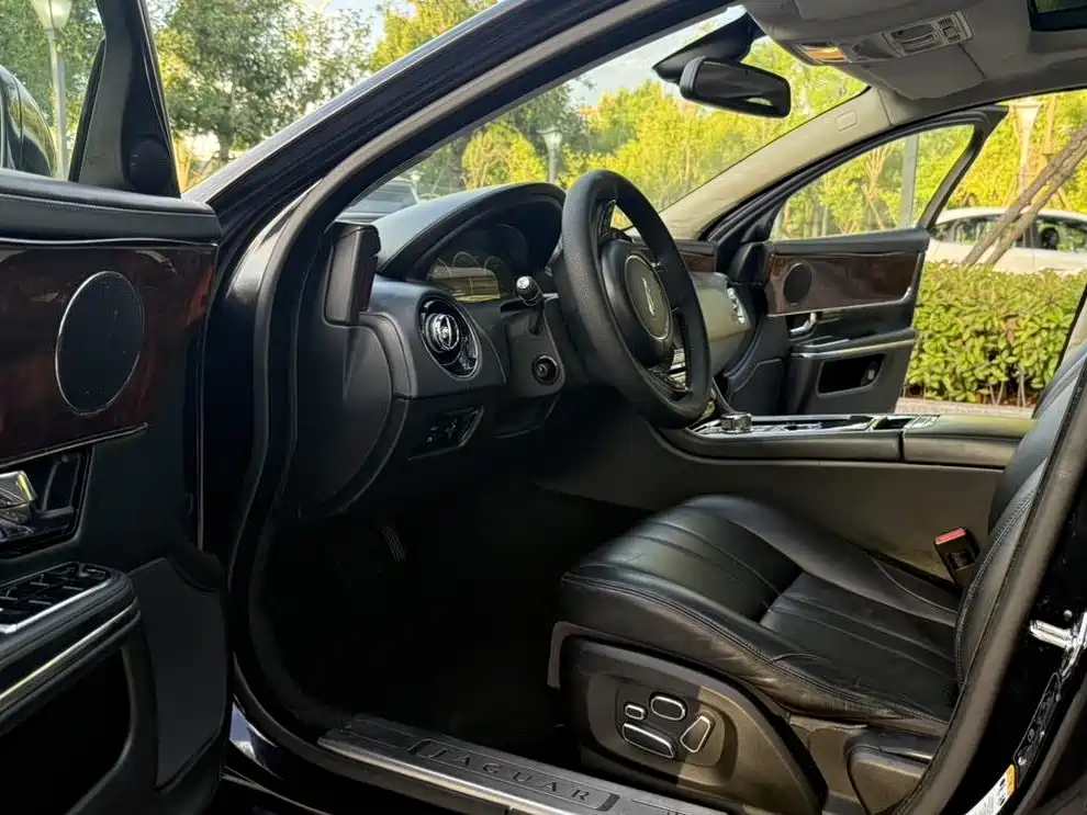 Jaguar XJ 2012 XJL 3.0