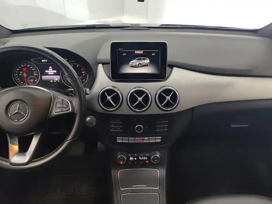 Mercedes-Benz B-Class — миниатюра 13