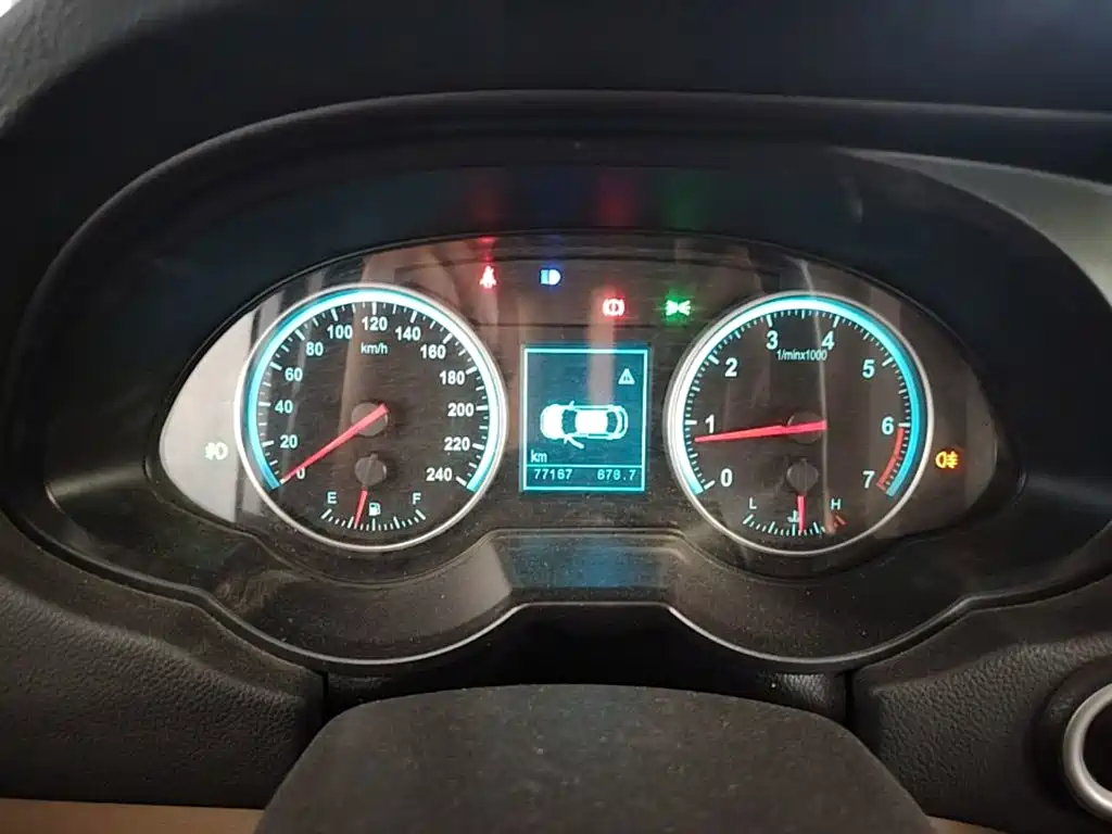 Zhonghua V5 — миниатюра 8