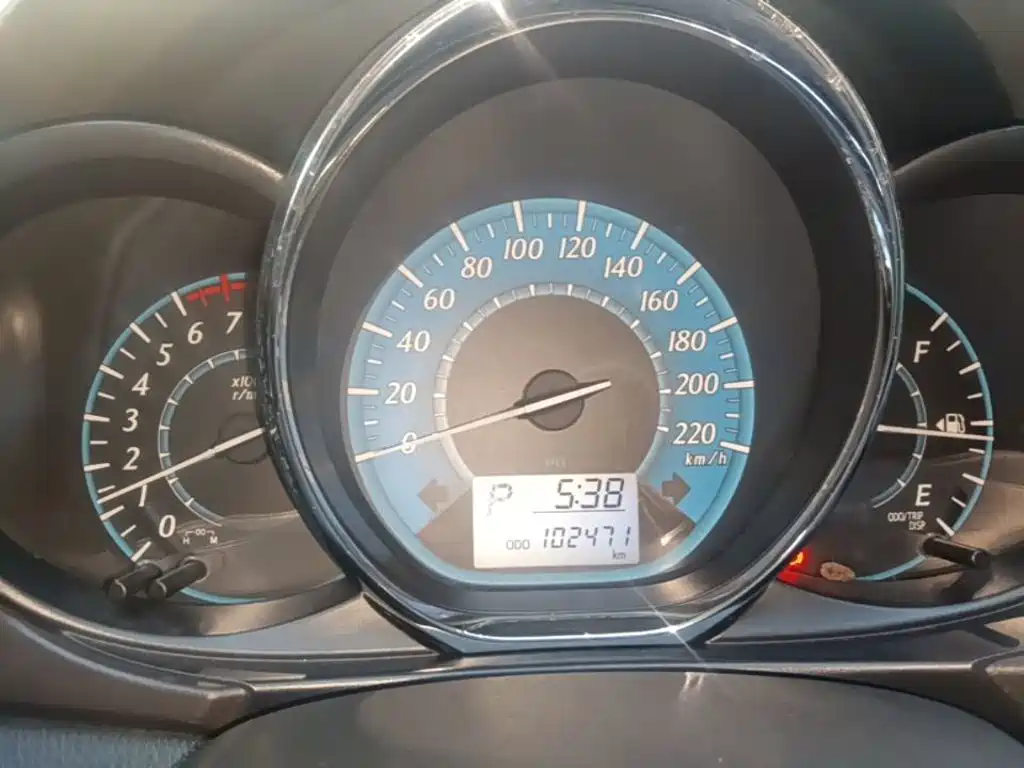Toyota Yaris L — миниатюра 12
