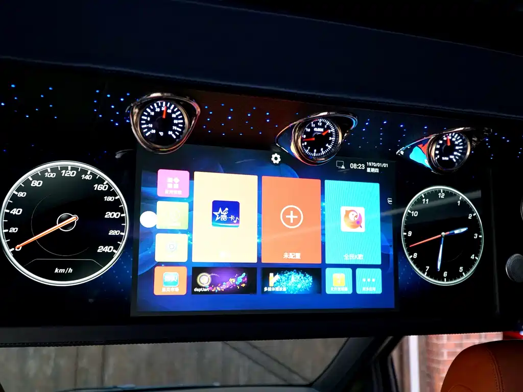 MERCEDES-BENZ V CLASS