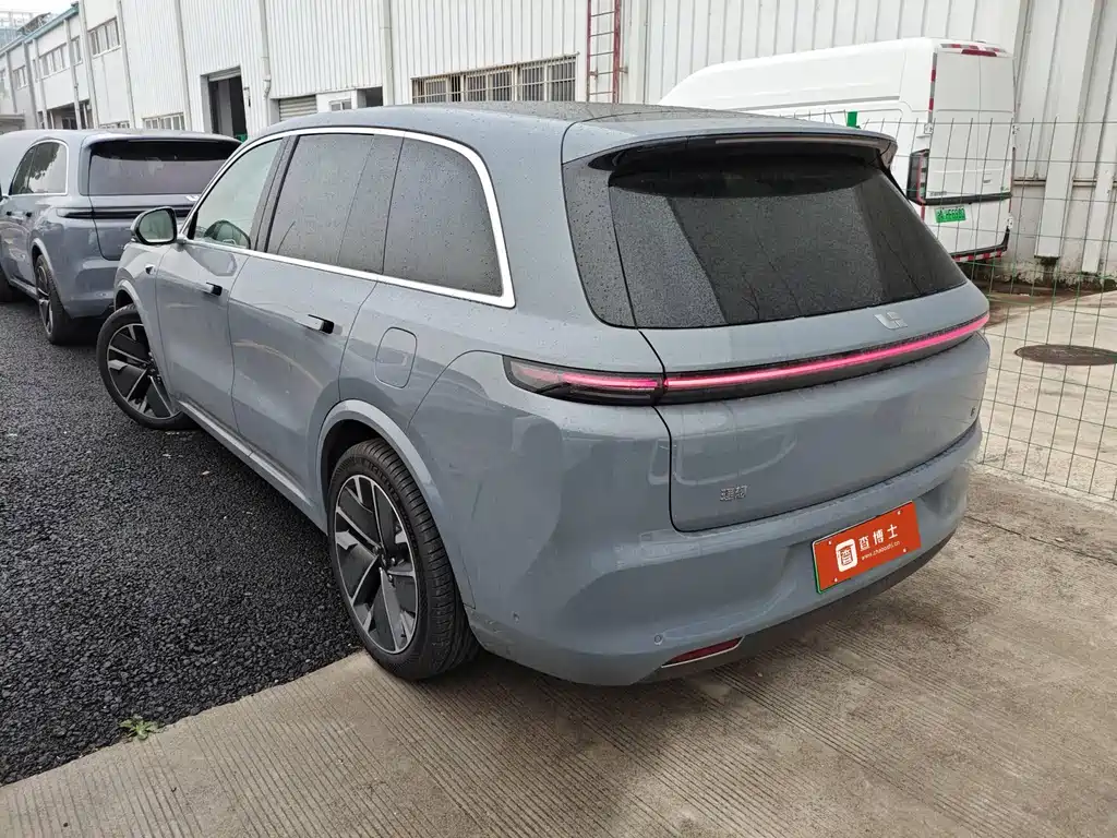 Li Auto IDEAL L8