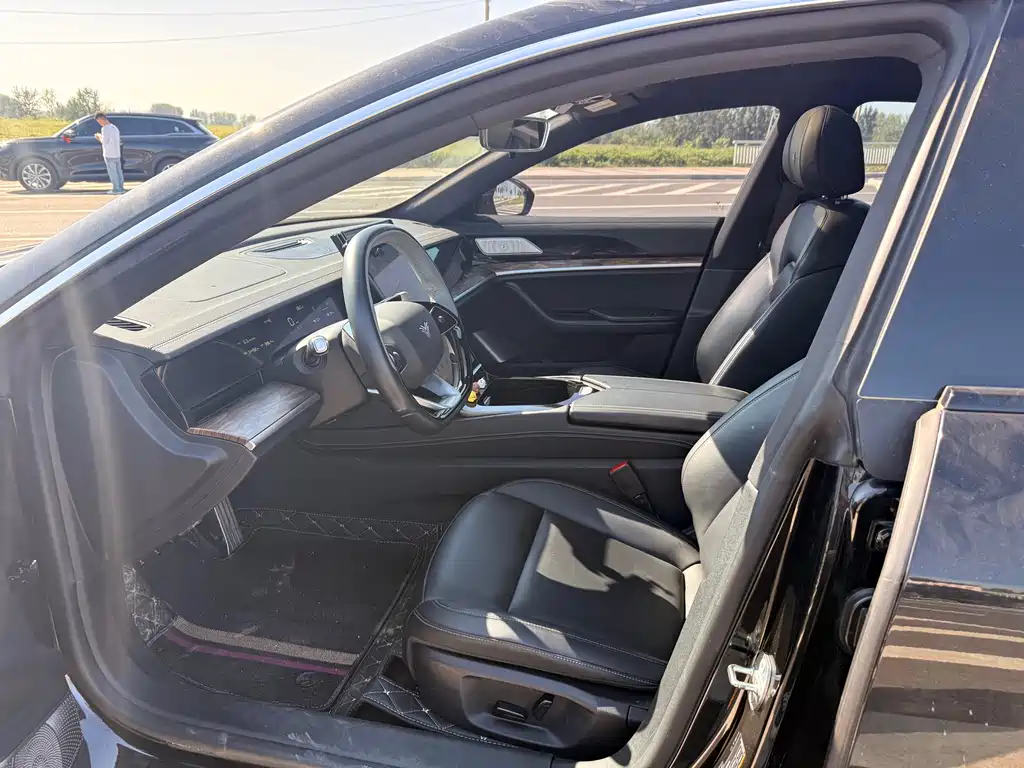 NEZHA AUTOMOBILE NEZHA S