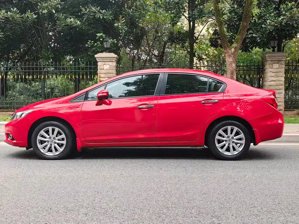 Honda Civic — миниатюра 8