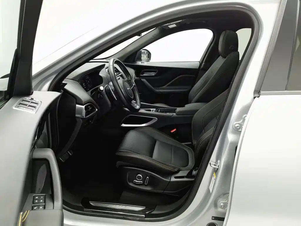 Jaguar F-PACE — миниатюра 10