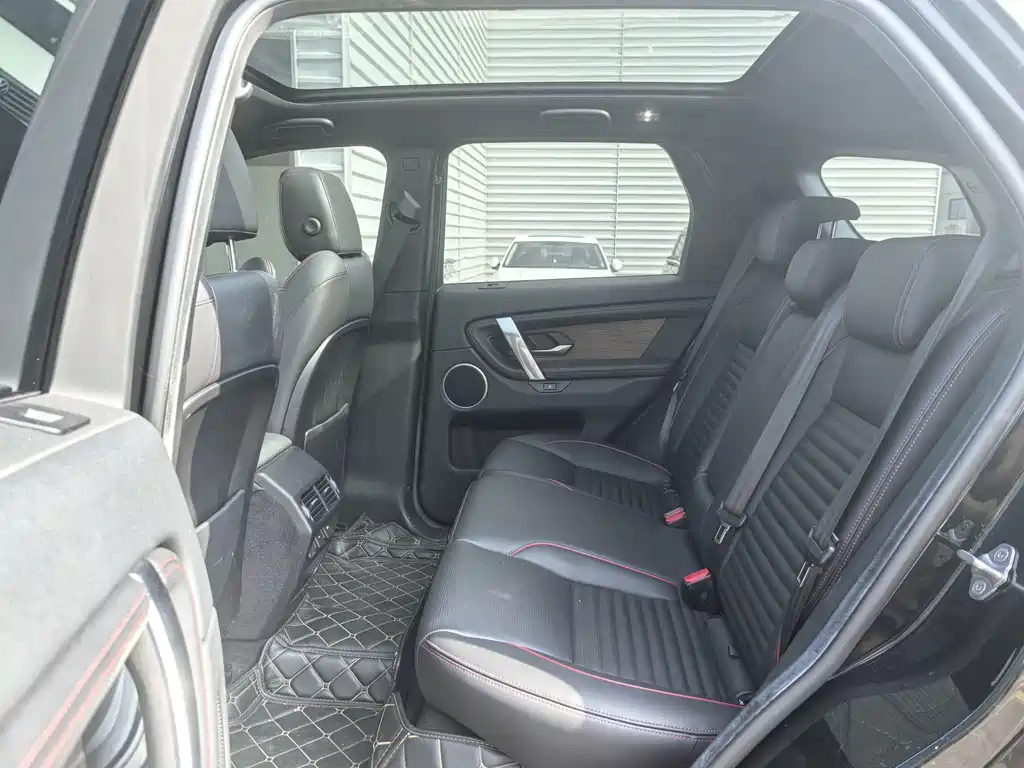 Land Rover Discovery Sport — миниатюра 18