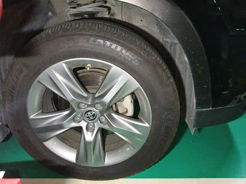 Toyota Highlander — миниатюра 24