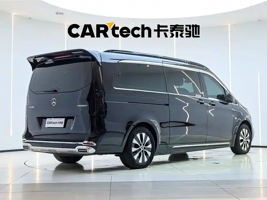 Mercedes-Benz Vito 2021 2.0T Elite 7 мест