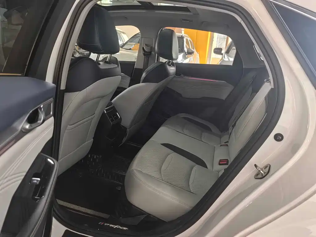 GEELY AUTOMOBILE XINGRUI