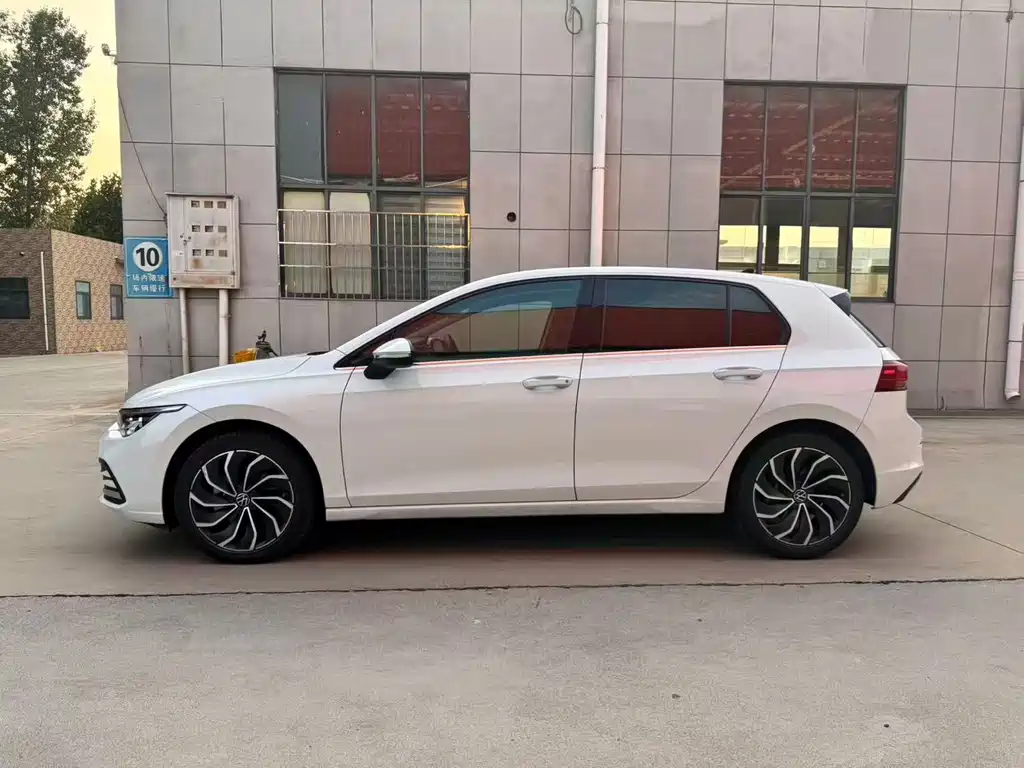 Volkswagen Golf — миниатюра 8