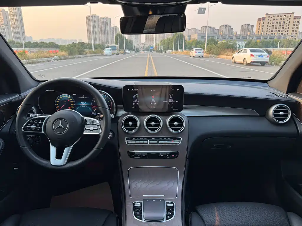 Mercedes-Benz GLC — миниатюра 24