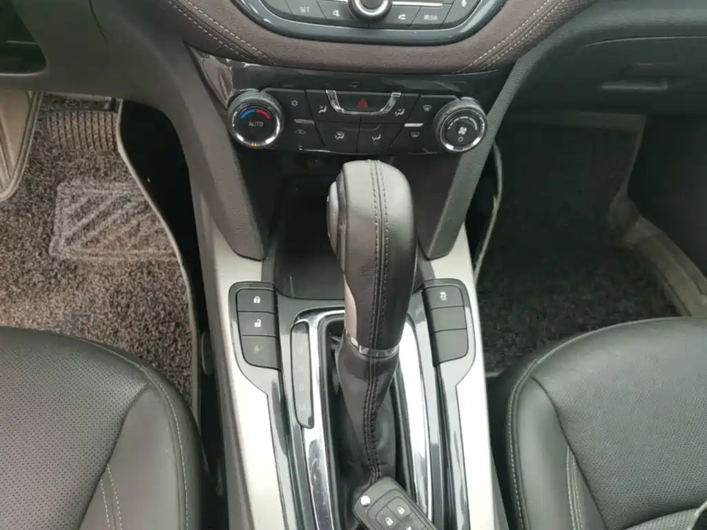 Chevrolet Malibu — миниатюра 14