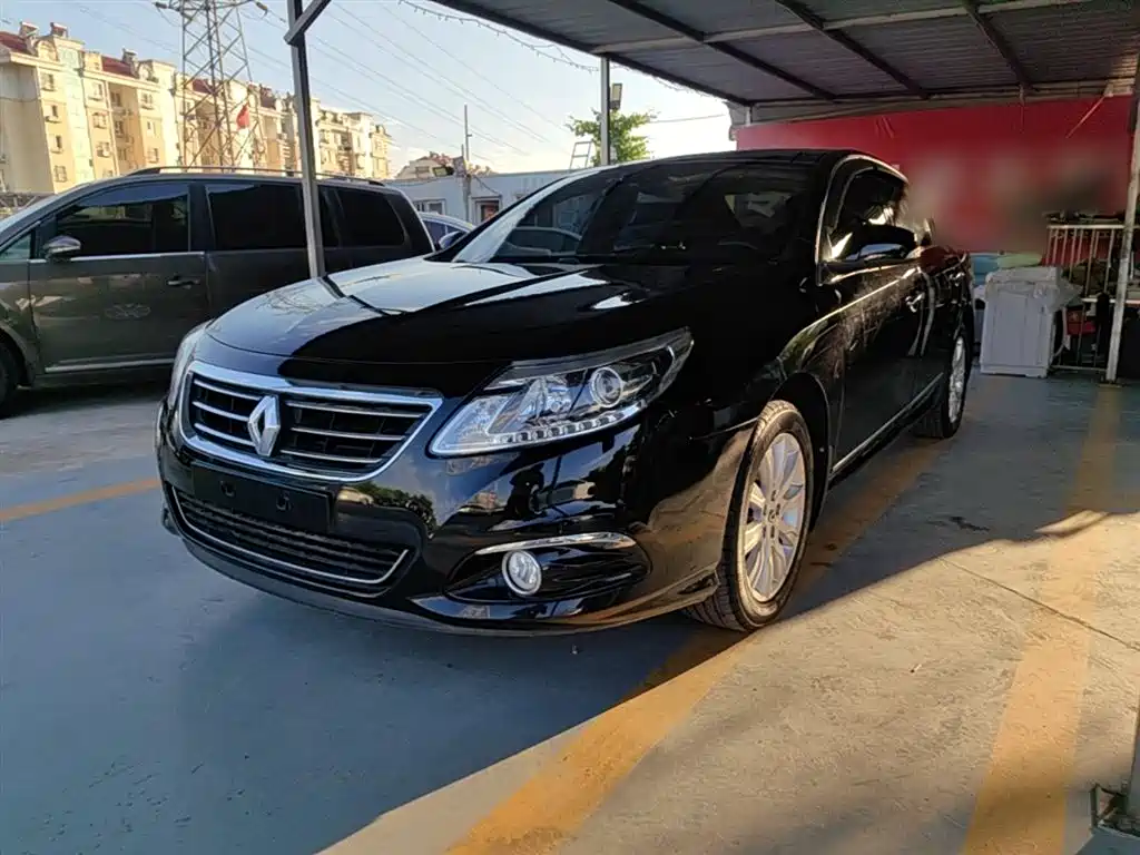 Renault Latitude — миниатюра 2