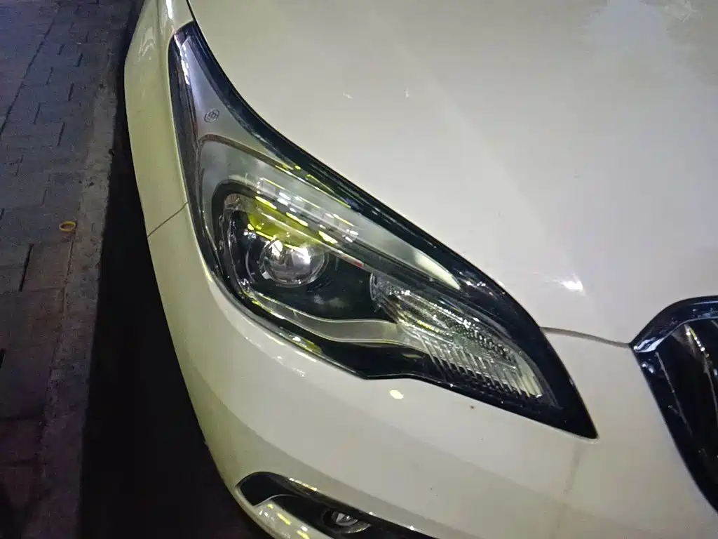 Buick Envision Plus — миниатюра 7
