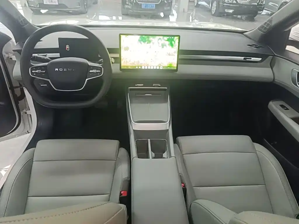 Roewe Young Wai D6 — миниатюра 6